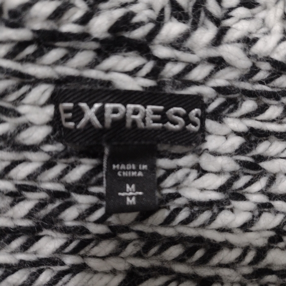 EXPRESS WOVEN DOLAN SLEEVE WARM SOPHISTICATED SWEATER w/ TOGGLE CLOSURE … - Picture 7 of 8